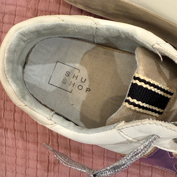 Shu Shop 9 women’s tennis shoes sneakers star silver laces slip on trendy - Picture 9 of 9